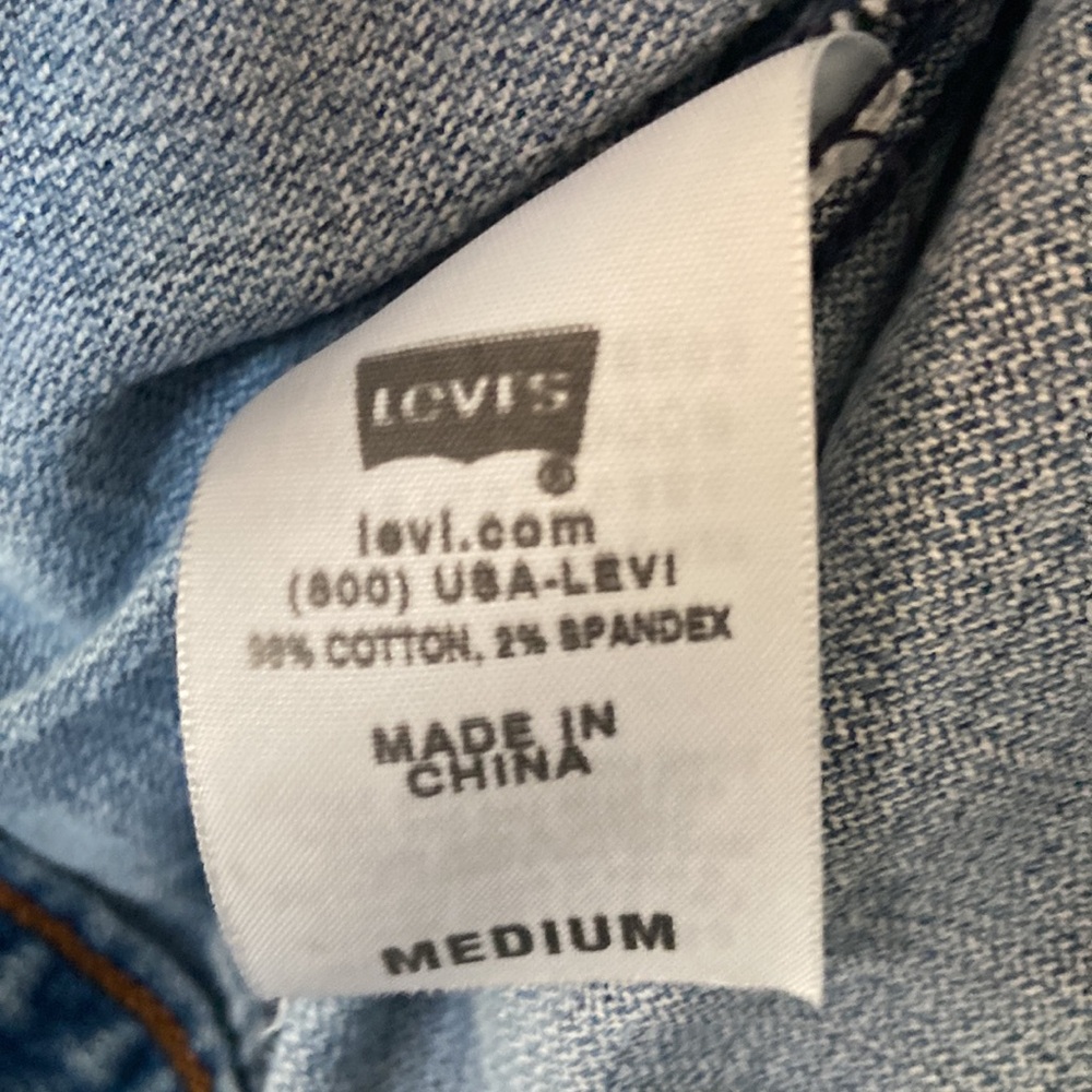 Levi’s Denim Jacket Women Cropped Trucker Light Wash Fitted Jean Jacket Medium - Picture 5 of 14